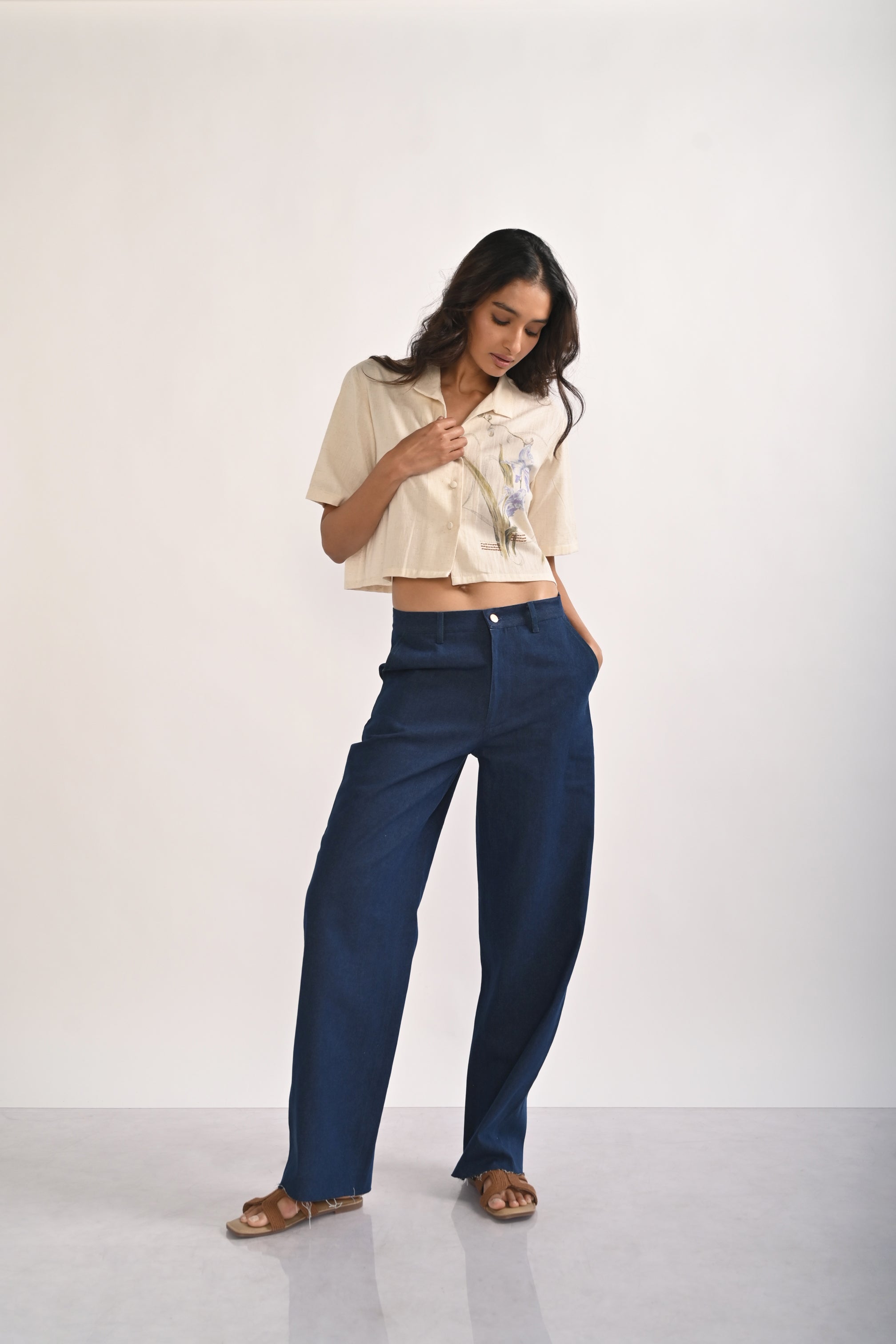 ORCHID EMBROIDERED CROP SHIRT
