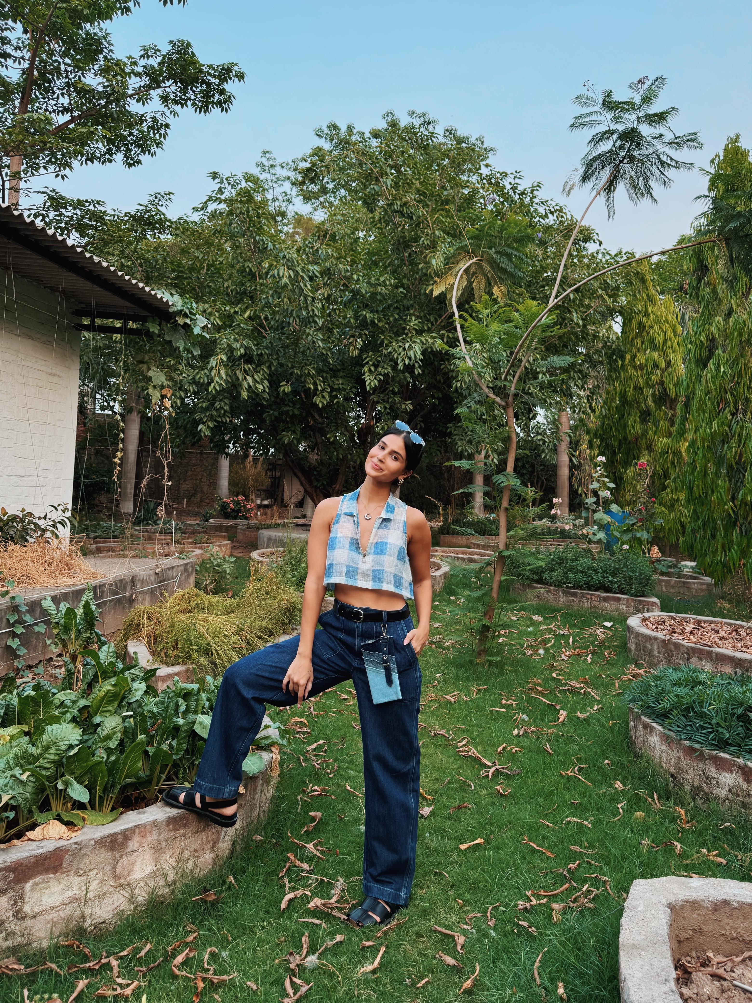 BLUE KOTA BREEZE SLEEVELESS TOP