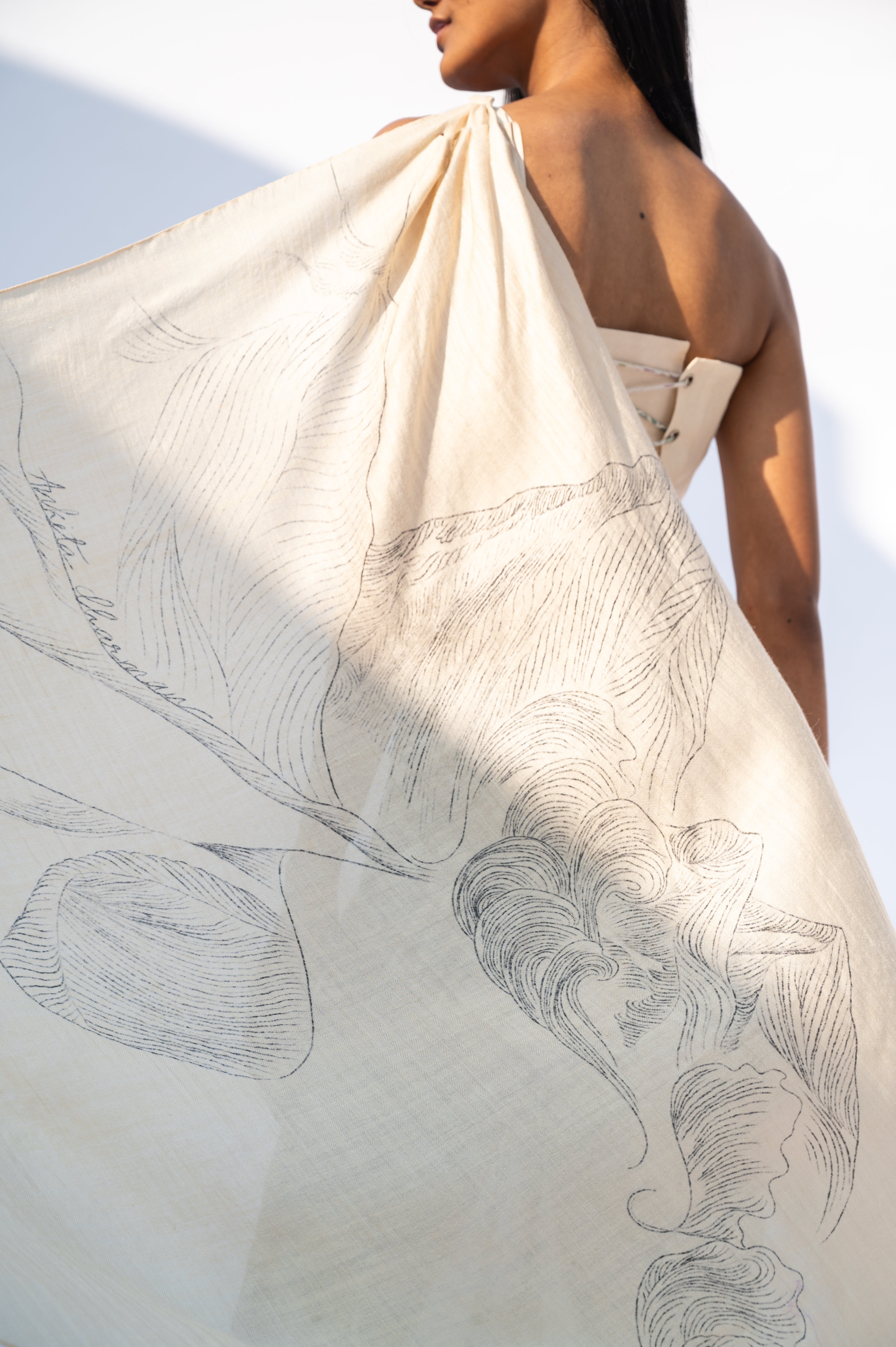 MUGA SILK CORSET