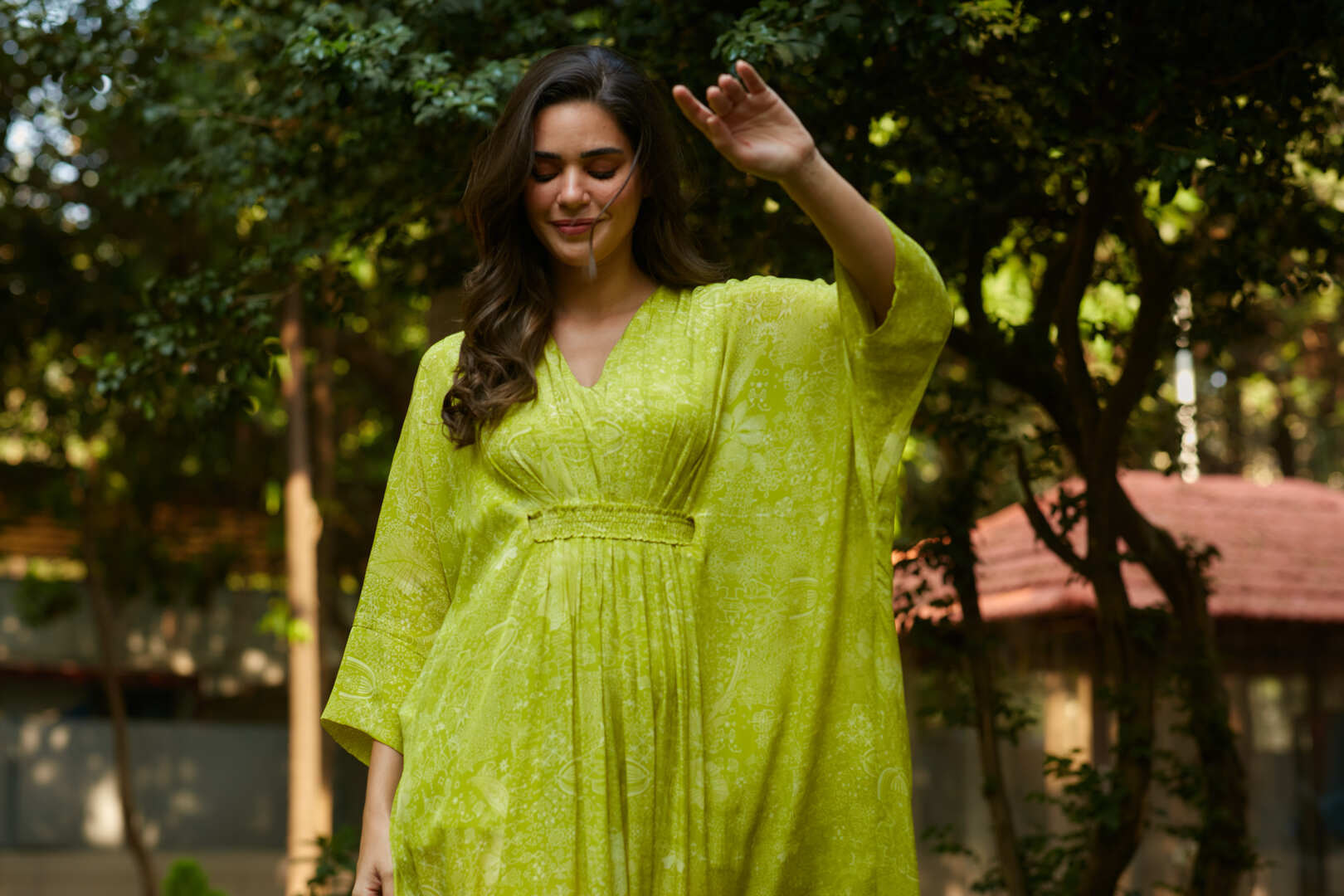 SPRING LIME PLEATED KAFTAN